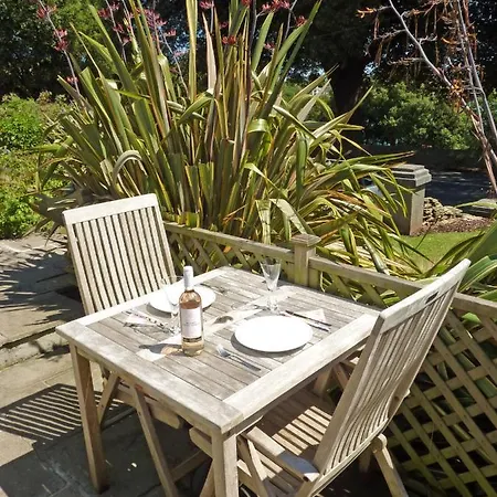 The Boathouse, Kingsbridge - Romantic Detached Annexe With Parking & Estuary Walk To Great Pub Exterior photo