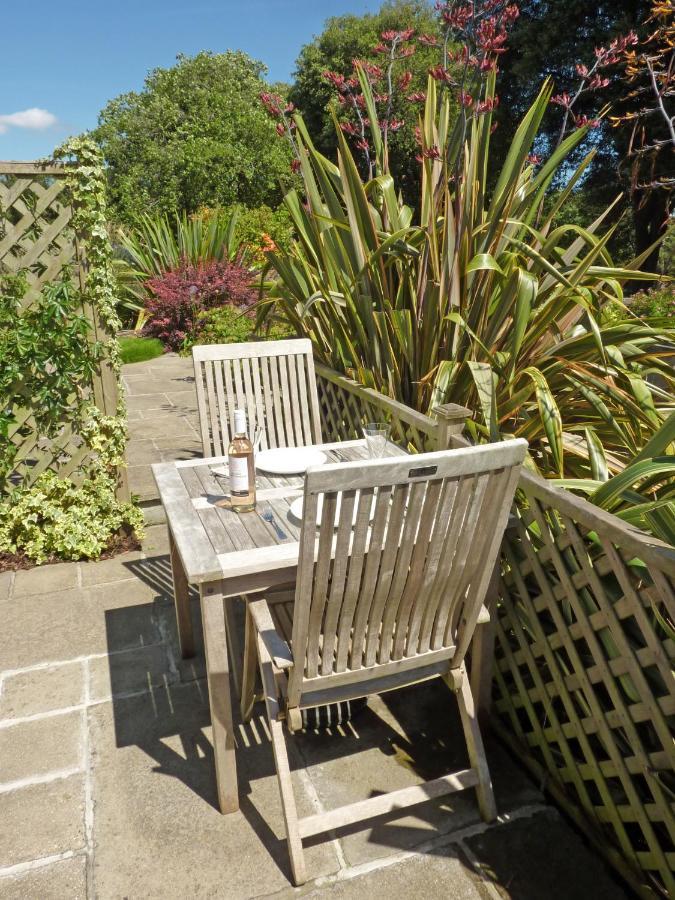 The Boathouse, Kingsbridge - Romantic Detached Annexe With Parking & Estuary Walk To Great Pub *