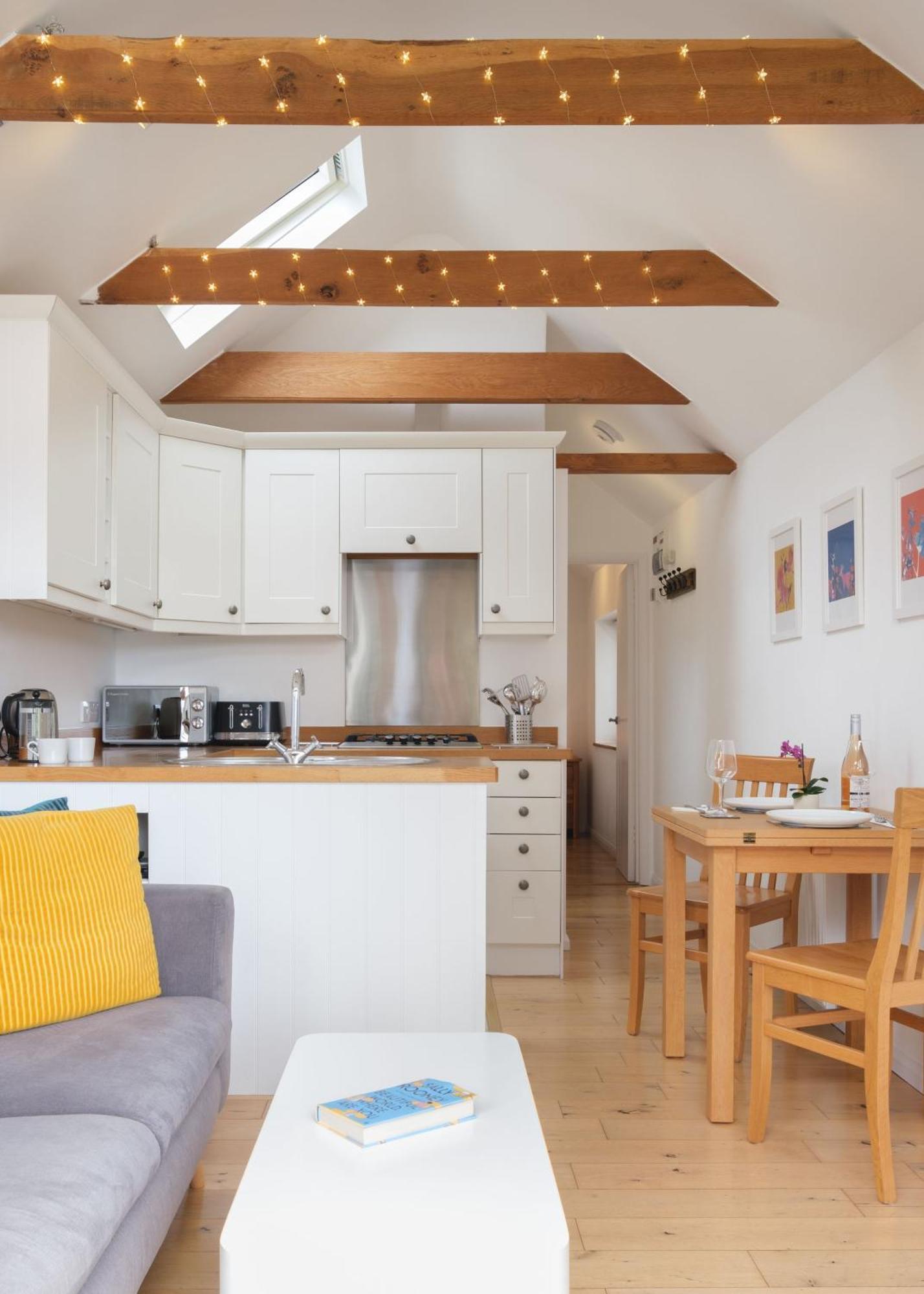 The Boathouse, Kingsbridge - Romantic Detached Annexe With Parking & Estuary Walk To Great Pub