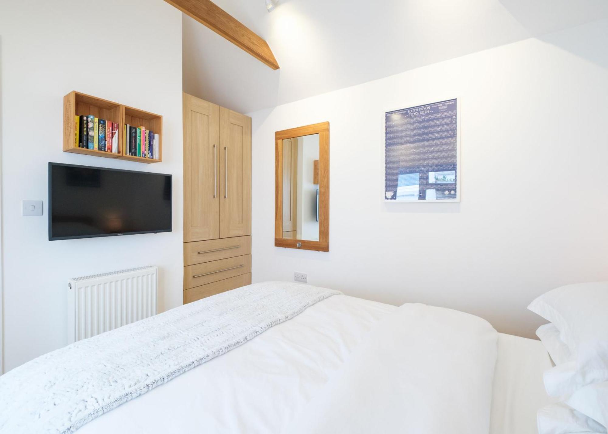 Holiday home The Boathouse, Kingsbridge - Romantic Detached Annexe With Parking & Estuary Walk To Great Pub